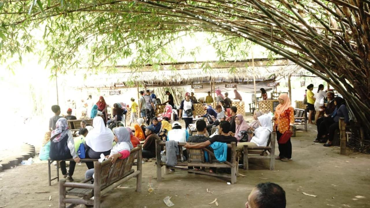 Kebon Pring Floating Resort & Market Bantul Luaran gambar